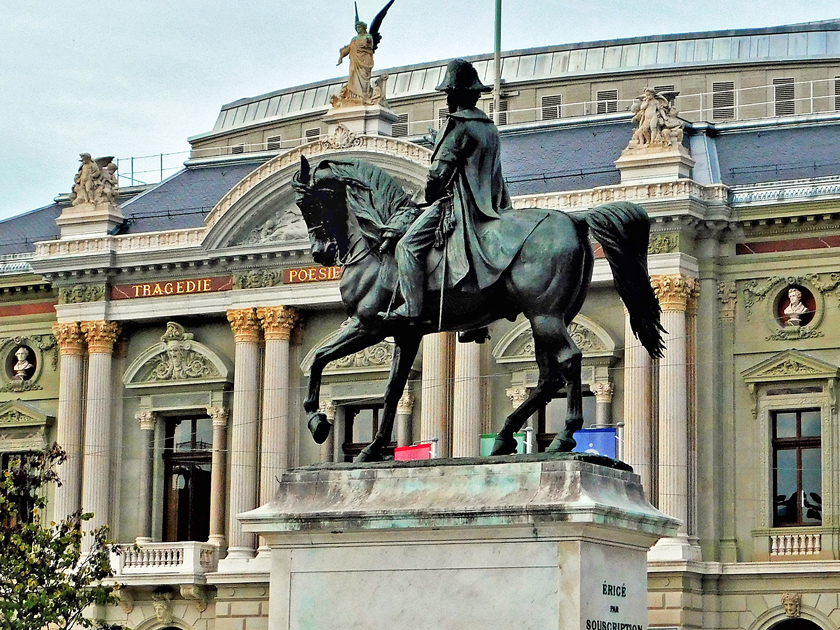 Nos collègues de la région Genève ont le plaisir de vous inviter à dé- ou redécouvrir leur ville